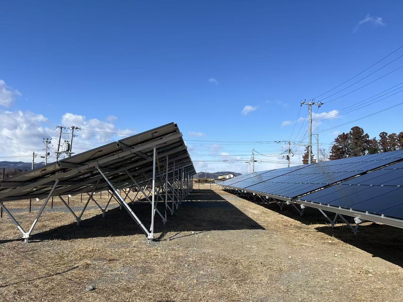 วัสดุของขายึดกราวด์พลังงานแสงอาทิตย์